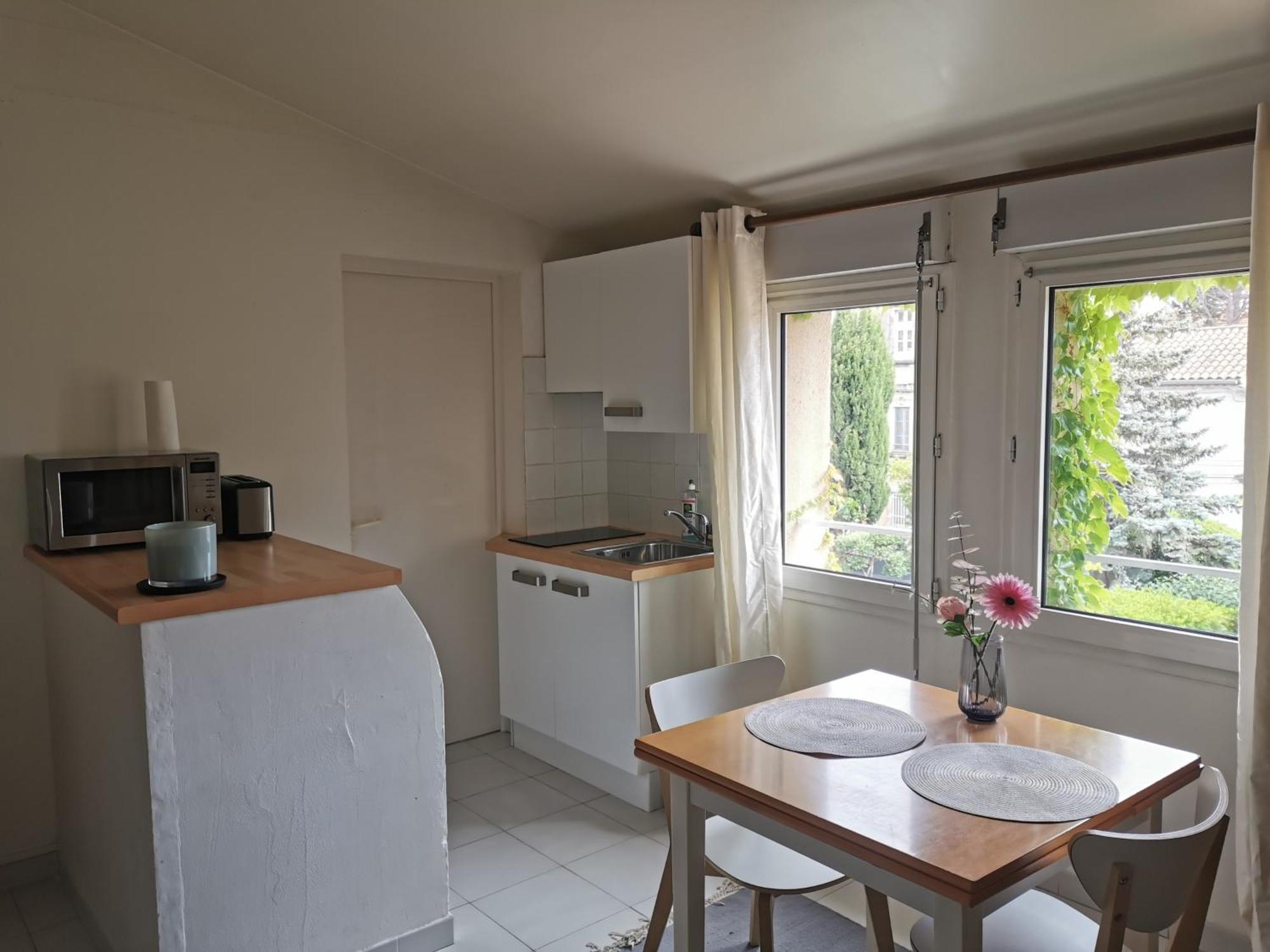 אביניון Residence Des Abeilles מראה חיצוני תמונה